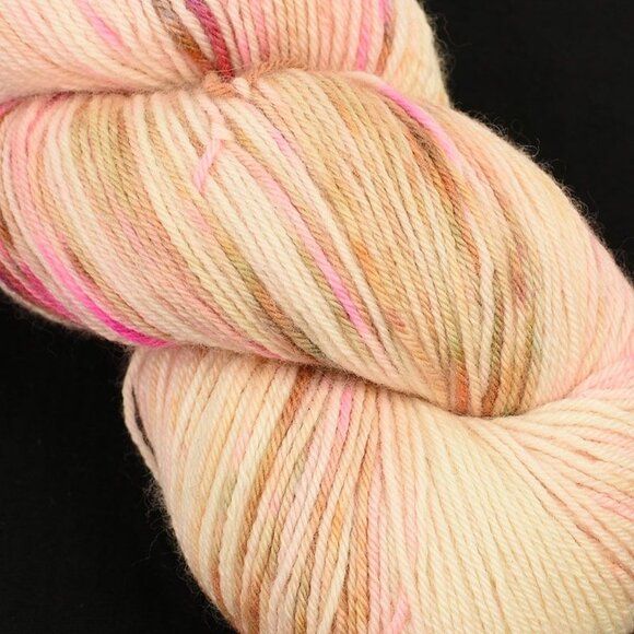 Hedgehog Fibres Sporty Merino Yarn 17.5 Micron Merino Wool Hand-Dyed Teacup - Picture 2 of 3